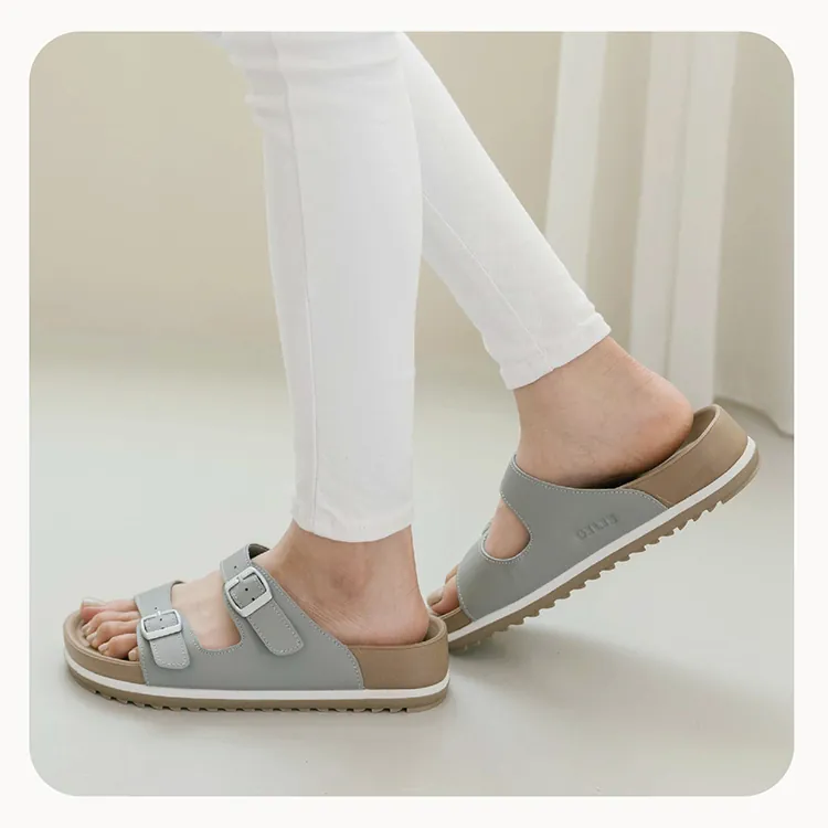 愛穿拖鞋的懶人,100%台灣製造,穿起來超柔軟,吸震又回彈 【特選的超纖速乾面料】 皮面防潑水,內裡透氣不悶熱 愛穿拖鞋的懶人,100%台灣製造,穿起來超柔軟,吸震又回彈 【特選的超纖速乾面料】 皮面防潑水,內裡透氣不悶熱